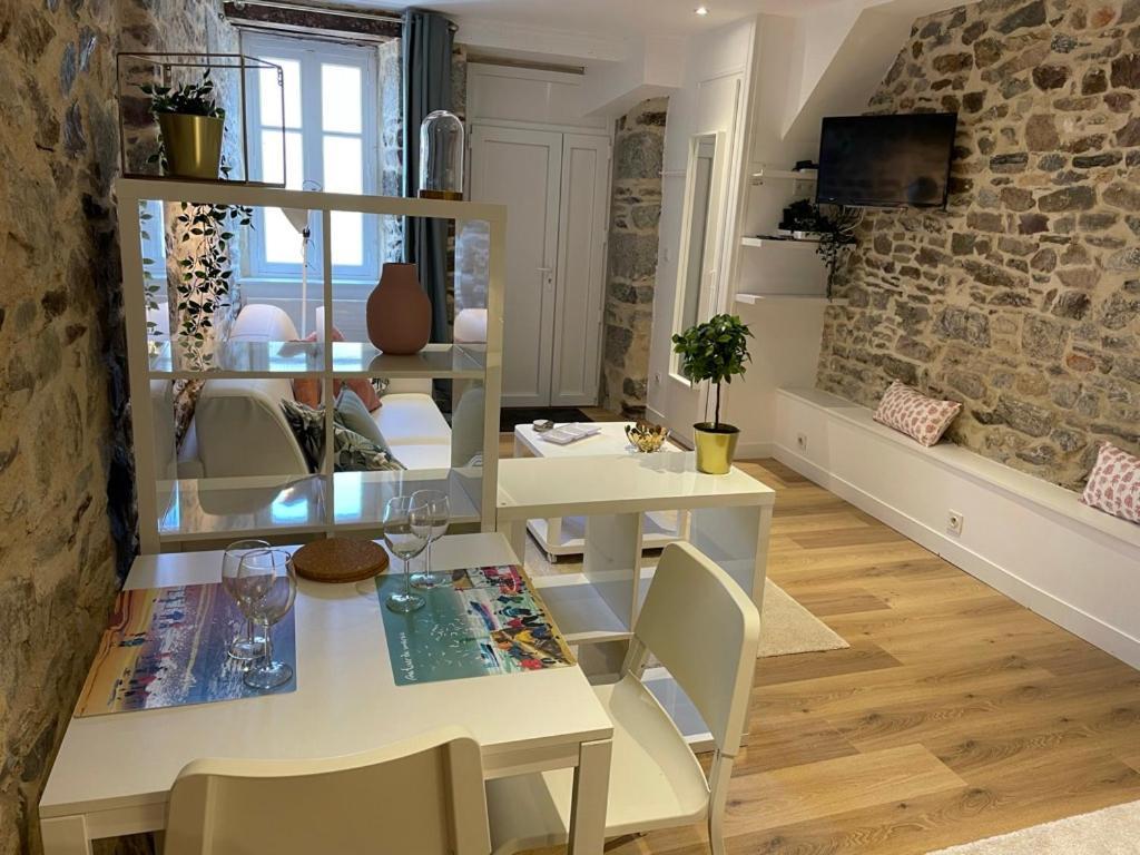 Studio Hypercentre A 1 Mn Plage Et Des Ports Granville Dış mekan fotoğraf